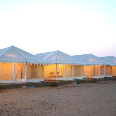 Kai Kabila Desert Camp Sam Bagian luar foto
