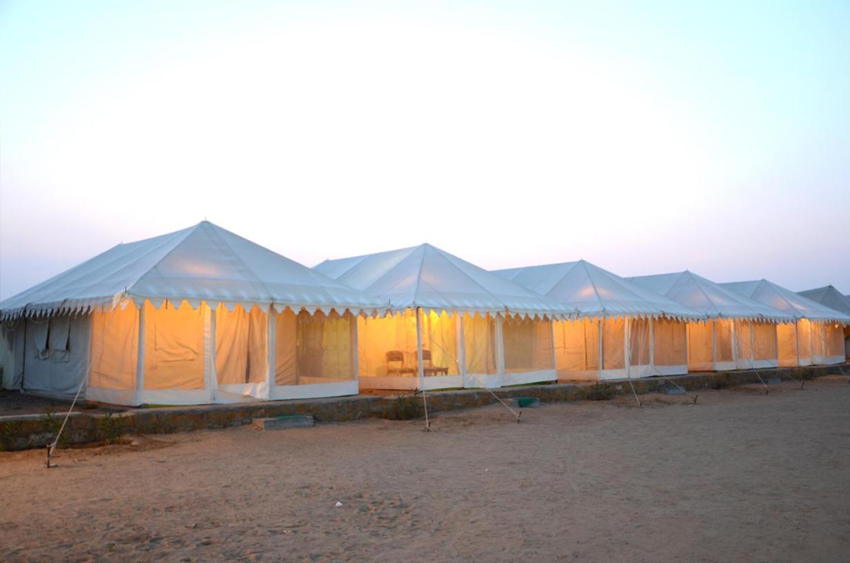 Kai Kabila Desert Camp Sam Bagian luar foto